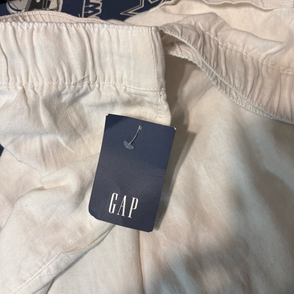 GAP Women’s Lined Pants - Picture 8 of 8